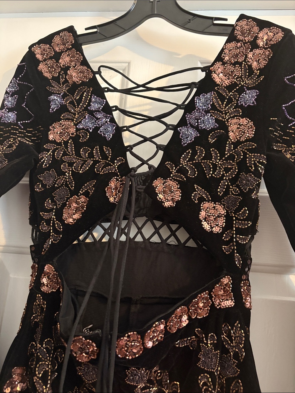 NASTY GAL BLACK, ROSE GOLD & BLUE SEQUIN JUMPSUIT. SIZE 4. BACK LACEUP & ZIPPER. - Picture 7 of 14